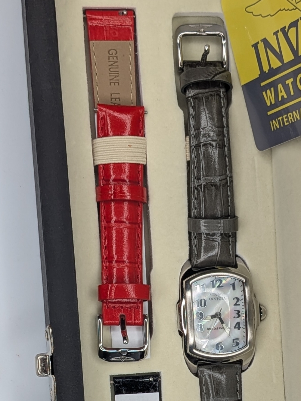 Invicta Lupah Lady Watch Special Edition Gift Set Tritnite Night Glow & Bands - Picture 11 of 14